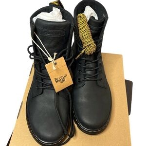 Dr. Martens Air Wair SZ 9 NWT